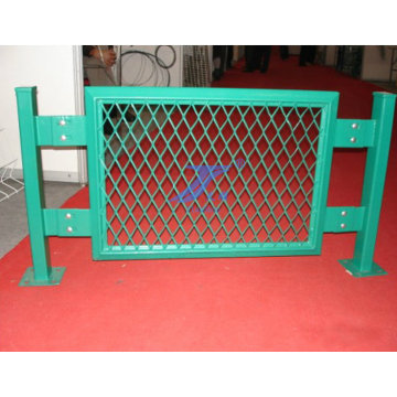 Expanded Wire Mesh Fence (TS-E141)